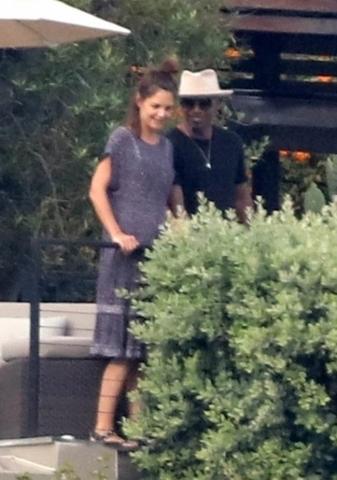 Οι φωτογραφίες μίλησαν: Επιβεβαιώθηκε η σχέση της Katie Holmes και του Jamie Foxx Οι φωτογραφίες μίλησαν: Επιβεβαιώθηκε η σχέση της Katie Holmes και του Jamie Foxx