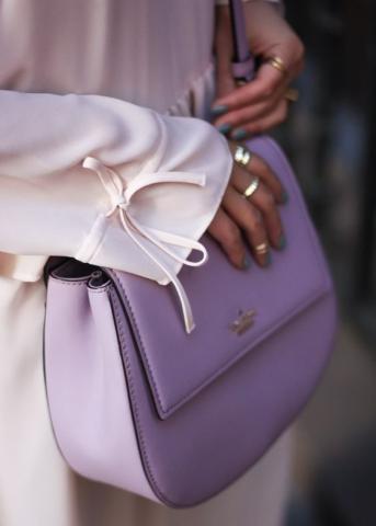 Δες πρώτη την απόχρωση που κερδίζει έδαφος στην ανοιξιάτικη γκαρνταρόμπα Δες πρώτη την απόχρωση που κερδίζει έδαφος στην ανοιξιάτικη γκαρνταρόμπα