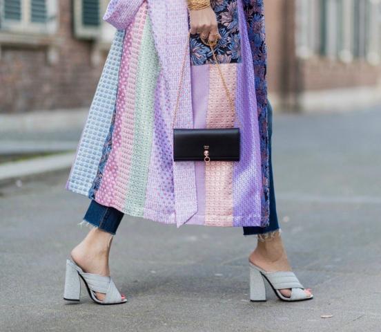 Δες πρώτη την απόχρωση που κερδίζει έδαφος στην ανοιξιάτικη γκαρνταρόμπα Δες πρώτη την απόχρωση που κερδίζει έδαφος στην ανοιξιάτικη γκαρνταρόμπα