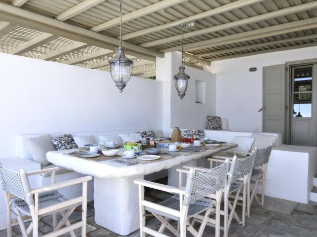 Το σπίτι στη Φολέγανδρο που λάτρεψαν μέχρι και οι Financial Times Το σπίτι στη Φολέγανδρο που λάτρεψαν μέχρι και οι Financial Times