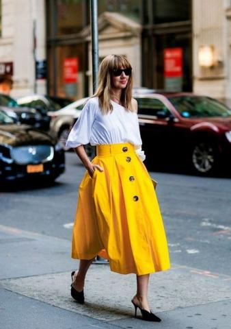 Mellow Yellow: Πώς θα φορέσεις το κίτρινο την άνοιξη Mellow Yellow: Πώς θα φορέσεις το κίτρινο την άνοιξη