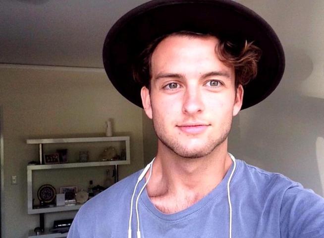 Margot Robbie: Ο μικρός της αδερφός τη συναγωνίζεται άνετα σε γοητεία Margot Robbie: Ο μικρός της αδερφός τη συναγωνίζεται άνετα σε γοητεία