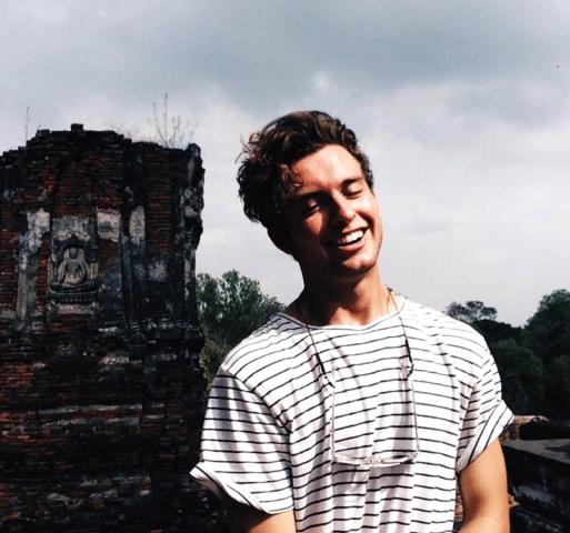 Margot Robbie: Ο μικρός της αδερφός τη συναγωνίζεται άνετα σε γοητεία Margot Robbie: Ο μικρός της αδερφός τη συναγωνίζεται άνετα σε γοητεία