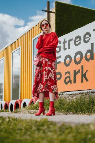 Τα νέα σκουλαρίκια είναι glamorous και πιο εντυπωσιακά από ποτέ Τα νέα σκουλαρίκια είναι glamorous και πιο εντυπωσιακά από ποτέ