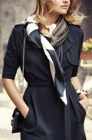 7 ξεχωριστοί τρόποι να φορέσεις το φουλάρι σου 7 ξεχωριστοί τρόποι να φορέσεις το φουλάρι σου