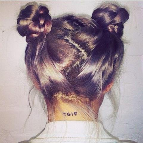 Double buns: Το πιο κοριτσίστικο χτένισμα γίνεται και πάλι trend Double buns: Το πιο κοριτσίστικο χτένισμα γίνεται και πάλι trend