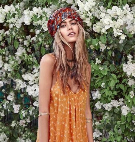 Boho hairstyle για ένα ανέμελο, καλοκαιρινό look Boho hairstyle για ένα ανέμελο, καλοκαιρινό look