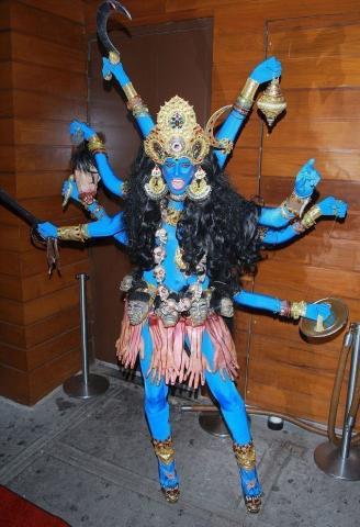 Η Heidi Klum ξέρει τι σημαίνει Halloween και μας αφήνει άφωνους Η Heidi Klum ξέρει τι σημαίνει Halloween και μας αφήνει άφωνους