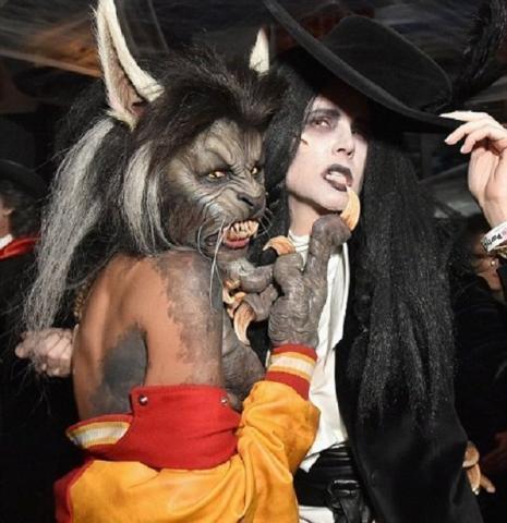 Η Heidi Klum ξέρει τι σημαίνει Halloween και μας αφήνει άφωνους Η Heidi Klum ξέρει τι σημαίνει Halloween και μας αφήνει άφωνους