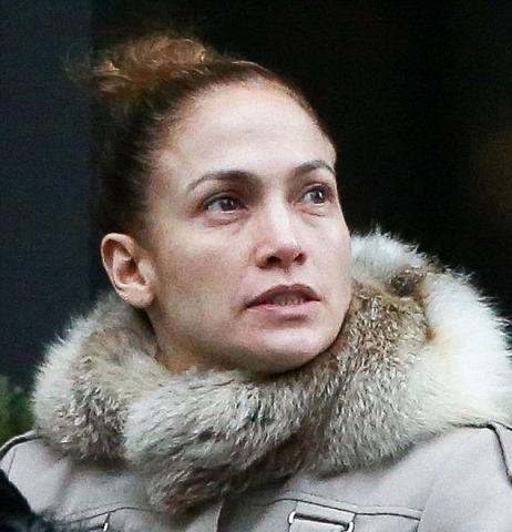 Jennifer Lopez: 10 φορές που τόλμησε να φωτογραφηθεί εντελώς αμακιγιάριστη Jennifer Lopez: 10 φορές που τόλμησε να φωτογραφηθεί εντελώς αμακιγιάριστη