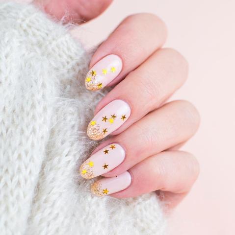Nail inspo: 6 nail arts που ξεχωρίσαμε και θα σου φτιάξουν τη διάθεση Nail inspo: 6 nail arts που ξεχωρίσαμε και θα σου φτιάξουν τη διάθεση