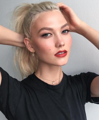 Αυτά τα χτενίσματα είναι ιδανικά για όλες τις ώρες της μέρας Αυτά τα χτενίσματα είναι ιδανικά για όλες τις ώρες της μέρας