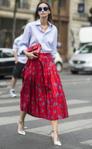 Άνοιξη με στιλ! Φόρεσε την πλισέ φούστα από το πρωί μέχρι το βράδυ Άνοιξη με στιλ! Φόρεσε την πλισέ φούστα από το πρωί μέχρι το βράδυ