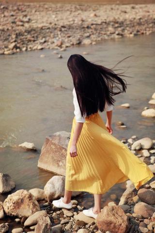 Άνοιξη με στιλ! Φόρεσε την πλισέ φούστα από το πρωί μέχρι το βράδυ Άνοιξη με στιλ! Φόρεσε την πλισέ φούστα από το πρωί μέχρι το βράδυ