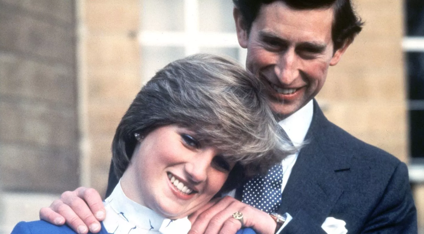 Το μεγάλο «μυστικό» του παλατιού: Η λεπτομέρεια που κανείς μέχρι σήμερα δεν είχε προσέξει στις φωτογραφίες Charles - Diana Το μεγάλο «μυστικό» του παλατιού: Η λεπτομέρεια που κανείς μέχρι σήμερα δεν είχε προσέξει στις φωτογραφίες Charles - Diana