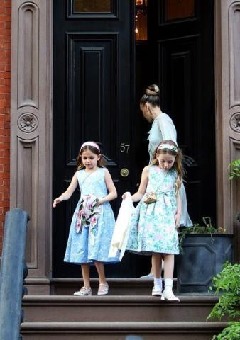 Sarah Jessica Parker: Η σπάνια δημόσια εμφάνιση με τις δίδυμες κόρες της Sarah Jessica Parker: Η σπάνια δημόσια εμφάνιση με τις δίδυμες κόρες της