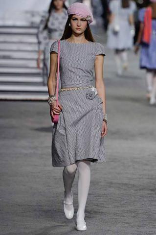 Ο οίκος Chanel δημιούργησε ένα ολόκληρο κρουαζιερόπλοιο αυτή τη φορά για την Cruise 2019 Ο οίκος Chanel δημιούργησε ένα ολόκληρο κρουαζιερόπλοιο αυτή τη φορά για την Cruise 2019