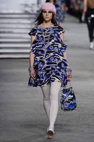 Ο οίκος Chanel δημιούργησε ένα ολόκληρο κρουαζιερόπλοιο αυτή τη φορά για την Cruise 2019 Ο οίκος Chanel δημιούργησε ένα ολόκληρο κρουαζιερόπλοιο αυτή τη φορά για την Cruise 2019