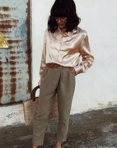 Satin shirts: Πώς να φορέσεις το πολυτελές πουκάμισο στην καθημερινότητα Satin shirts: Πώς να φορέσεις το πολυτελές πουκάμισο στην καθημερινότητα