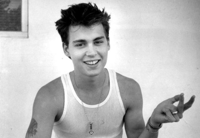 Αναδρομή στο παρελθόν: 10 celebrities… αγνώριστοι πριν γίνουν διάσημοι Αναδρομή στο παρελθόν: 10 celebrities… αγνώριστοι πριν γίνουν διάσημοι