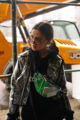 Διάφανη τσάντα: Η νέα εμμονή των IT grils και πώς να την υιοθετήσεις Διάφανη τσάντα: Η νέα εμμονή των IT grils και πώς να την υιοθετήσεις