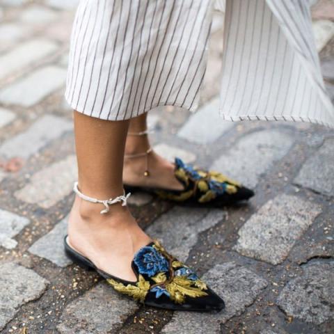 Τα παπούτσια του καλοκαιριού για όσες ακολουθείτε ακόμα το office look Τα παπούτσια του καλοκαιριού για όσες ακολουθείτε ακόμα το office look