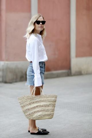 Πώς να κρατήσεις την ψάθινη τσάντα παραλίας και εκτός Πώς να κρατήσεις την ψάθινη τσάντα παραλίας και εκτός