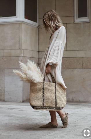 Πώς να κρατήσεις την ψάθινη τσάντα παραλίας και εκτός Πώς να κρατήσεις την ψάθινη τσάντα παραλίας και εκτός