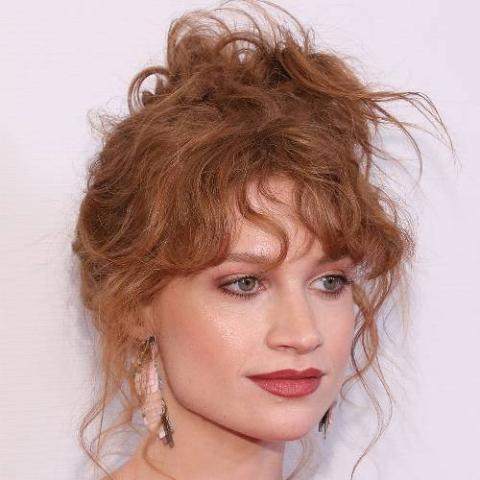 5 εύκολα updos που μπορείς να κάνεις παντού το καλοκαίρι 5 εύκολα updos που μπορείς να κάνεις παντού το καλοκαίρι