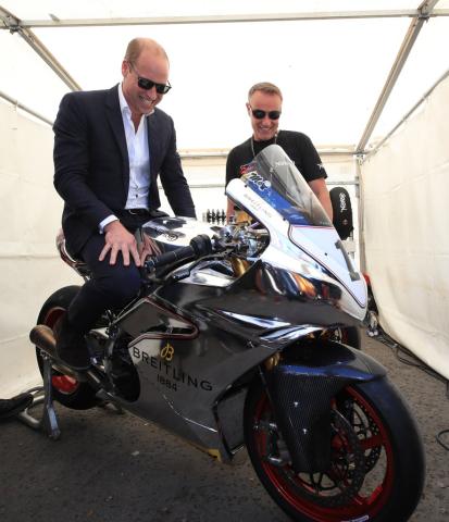 Η μεγάλη αγάπη του πρίγκιπα William που η Kate εύχεται να μην αποκτήσει και ο μικρός George Η μεγάλη αγάπη του πρίγκιπα William που η Kate εύχεται να μην αποκτήσει και ο μικρός George