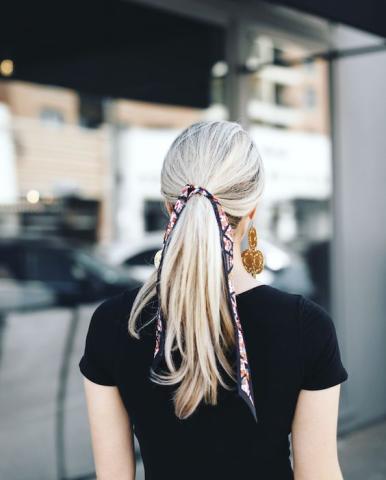 Τα ponytails του καλοκαιριού στην street εκδοχή τους Τα ponytails του καλοκαιριού στην street εκδοχή τους