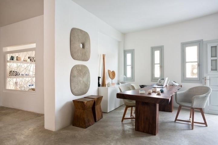 Η Φολέγανδρος με τον low profile χαρακτήρα και την ακατέργαστη ομορφιά Η Φολέγανδρος με τον low profile χαρακτήρα και την ακατέργαστη ομορφιά