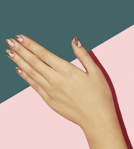 Bridal μανικιούρ για τις πιο κομψές νύφες του καλοκαιριού Bridal μανικιούρ για τις πιο κομψές νύφες του καλοκαιριού