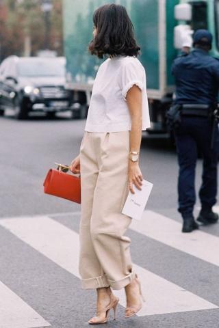 Το ιδανικό παντελόνι για το office look του καλοκαιριού και πώς να το φορέσεις Το ιδανικό παντελόνι για το office look του καλοκαιριού και πώς να το φορέσεις