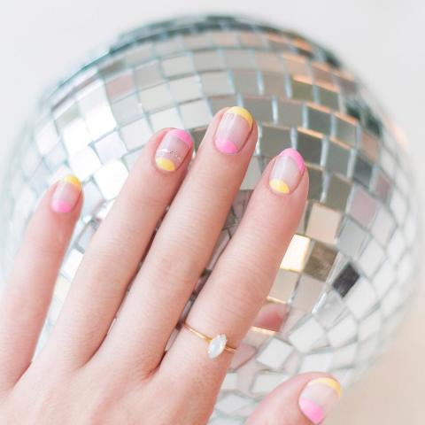 Τα πιο διακριτικά nail arts της σεζόν για το επόμενο μανικιούρ σου Τα πιο διακριτικά nail arts της σεζόν για το επόμενο μανικιούρ σου