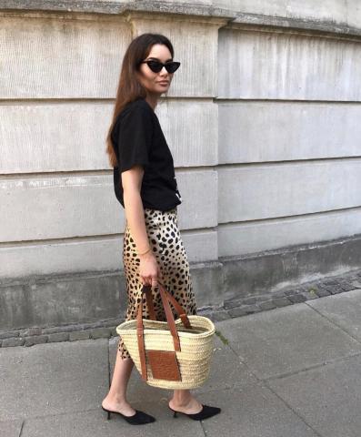 Η φούστα που έχει κατακτήσει το Instagram και θα θες στην ντουλάπα σου Η φούστα που έχει κατακτήσει το Instagram και θα θες στην ντουλάπα σου