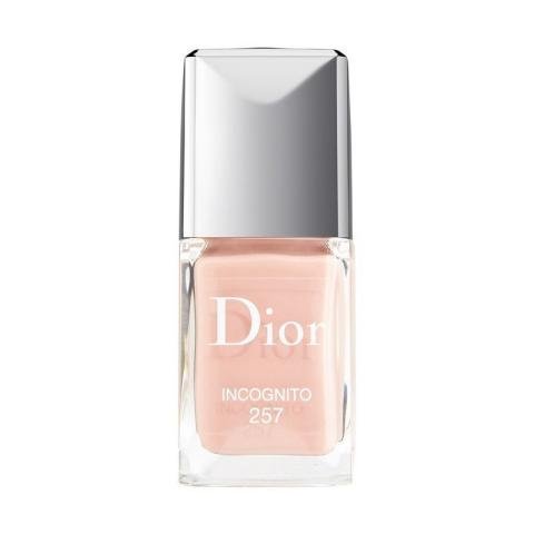 6 pastel βερνίκια για το μανικιούρ του καλοκαιριού 6 pastel βερνίκια για το μανικιούρ του καλοκαιριού