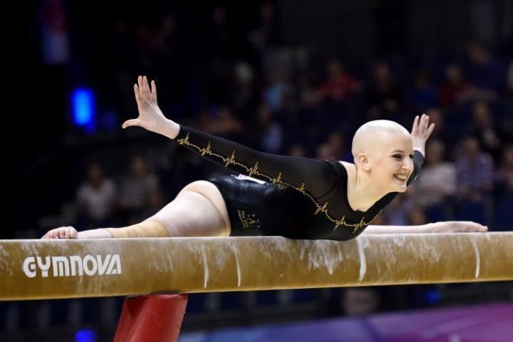 Η γυναίκα που είναι αλλεργική στα πάντα έχει κάτι πολύ σημαντικό να μας μάθει για τη ζωή Η γυναίκα που είναι αλλεργική στα πάντα έχει κάτι πολύ σημαντικό να μας μάθει για τη ζωή