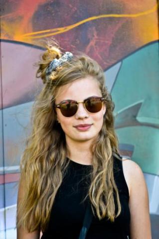 6 διαφορετικοί τρόποι για να κάνεις ένα καλοκαιρινό bun στα μαλλιά σου 6 διαφορετικοί τρόποι για να κάνεις ένα καλοκαιρινό bun στα μαλλιά σου