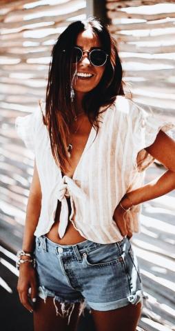 Το passepartout outfit των διακοπών που θα φοράς από το πρωί ως το βράδυ Το passepartout outfit των διακοπών που θα φοράς από το πρωί ως το βράδυ