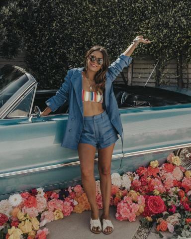 Τα high-waisted σορτσάκια είναι πάντα in-fashion το καλοκαίρι Τα high-waisted σορτσάκια είναι πάντα in-fashion το καλοκαίρι