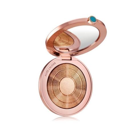 5 illuminating powders που θα σε κάνουν να λάμψεις φυσικά 5 illuminating powders που θα σε κάνουν να λάμψεις φυσικά