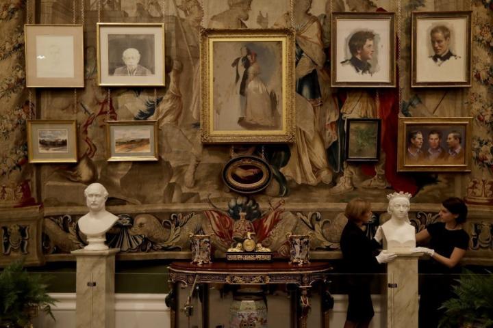 Στο εσωτερικό του Buckingham – Το δώρο του Καρόλου στον κόσμο για τα 70α του γενέθλια Στο εσωτερικό του Buckingham – Το δώρο του Καρόλου στον κόσμο για τα 70α του γενέθλια