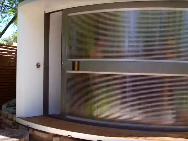 Ζευγάρι μετέτρεψε έναν μικρό μύλο σε ένα παλάτι 34 τ.μ Ζευγάρι μετέτρεψε έναν μικρό μύλο σε ένα παλάτι 34 τ.μ