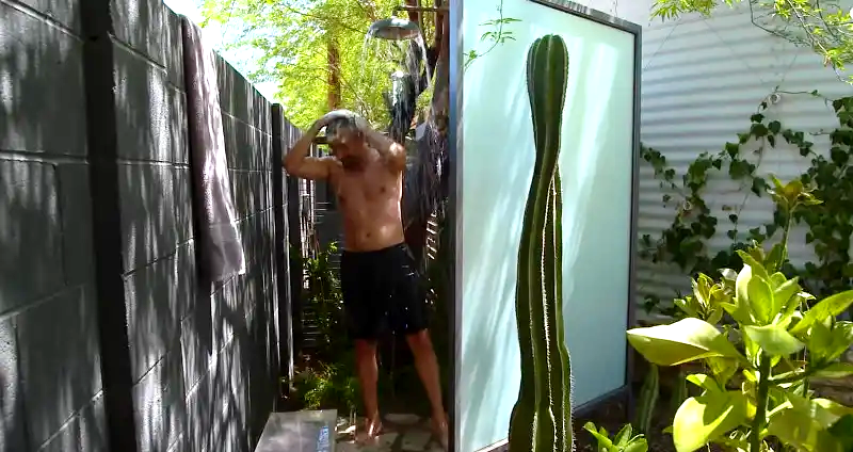 Ζευγάρι μετέτρεψε έναν μικρό μύλο σε ένα παλάτι 34 τ.μ Ζευγάρι μετέτρεψε έναν μικρό μύλο σε ένα παλάτι 34 τ.μ