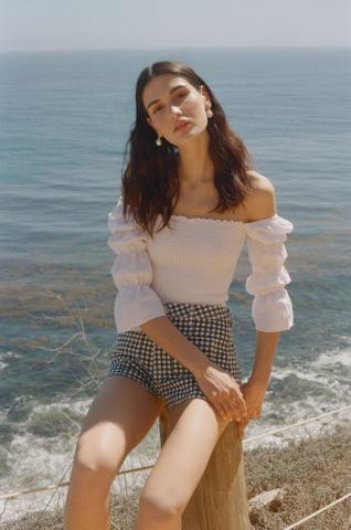 Puff sleeves: Το microtrend που λατρεύουν τα IT girls και θες να δοκιμάσεις Puff sleeves: Το microtrend που λατρεύουν τα IT girls και θες να δοκιμάσεις