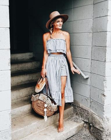 Οι ρίγες και πώς θα τις φορέσεις αυτό το καλοκαίρι Οι ρίγες και πώς θα τις φορέσεις αυτό το καλοκαίρι