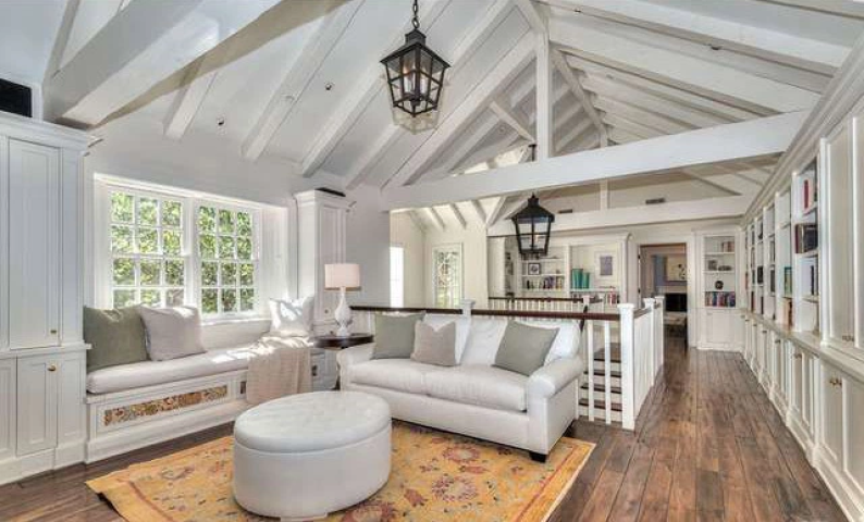 Η έπαυλη της Adele στο Beverly Hills κοστίζει μόλις (!) 10 εκατομμύρια δολάρια Η έπαυλη της Adele στο Beverly Hills κοστίζει μόλις (!) 10 εκατομμύρια δολάρια