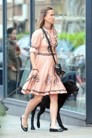 Το chic maternity style της Pippa Middleton Το chic maternity style της Pippa Middleton