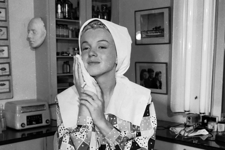 Ξενάγηση στο σπίτι που πέθανε Marilyn Monroe – Σε τίνος τα χέρια είναι σήμερα Ξενάγηση στο σπίτι που πέθανε Marilyn Monroe – Σε τίνος τα χέρια είναι σήμερα